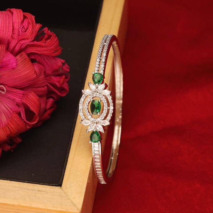 Anti tarnisha silver plated american daimong bracelet 558 Costume jewelry wholesale in Mumbai